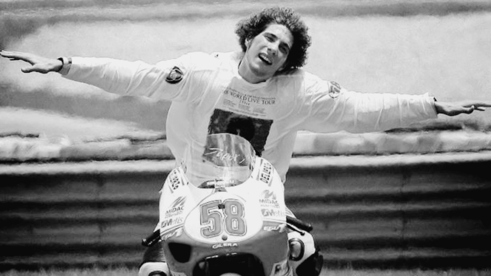 Motoraduno Memorial Sic al Passo della Cisa: un appuntamento annuale in ricordo di Marco Simoncelli, tra moto, passione e memoria.